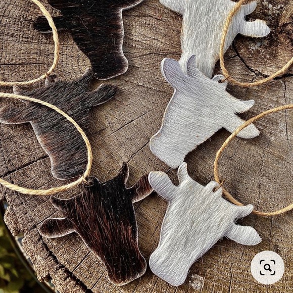 Meet your Posher Patricia AKA @riversistersleather - Picture 7 of 10